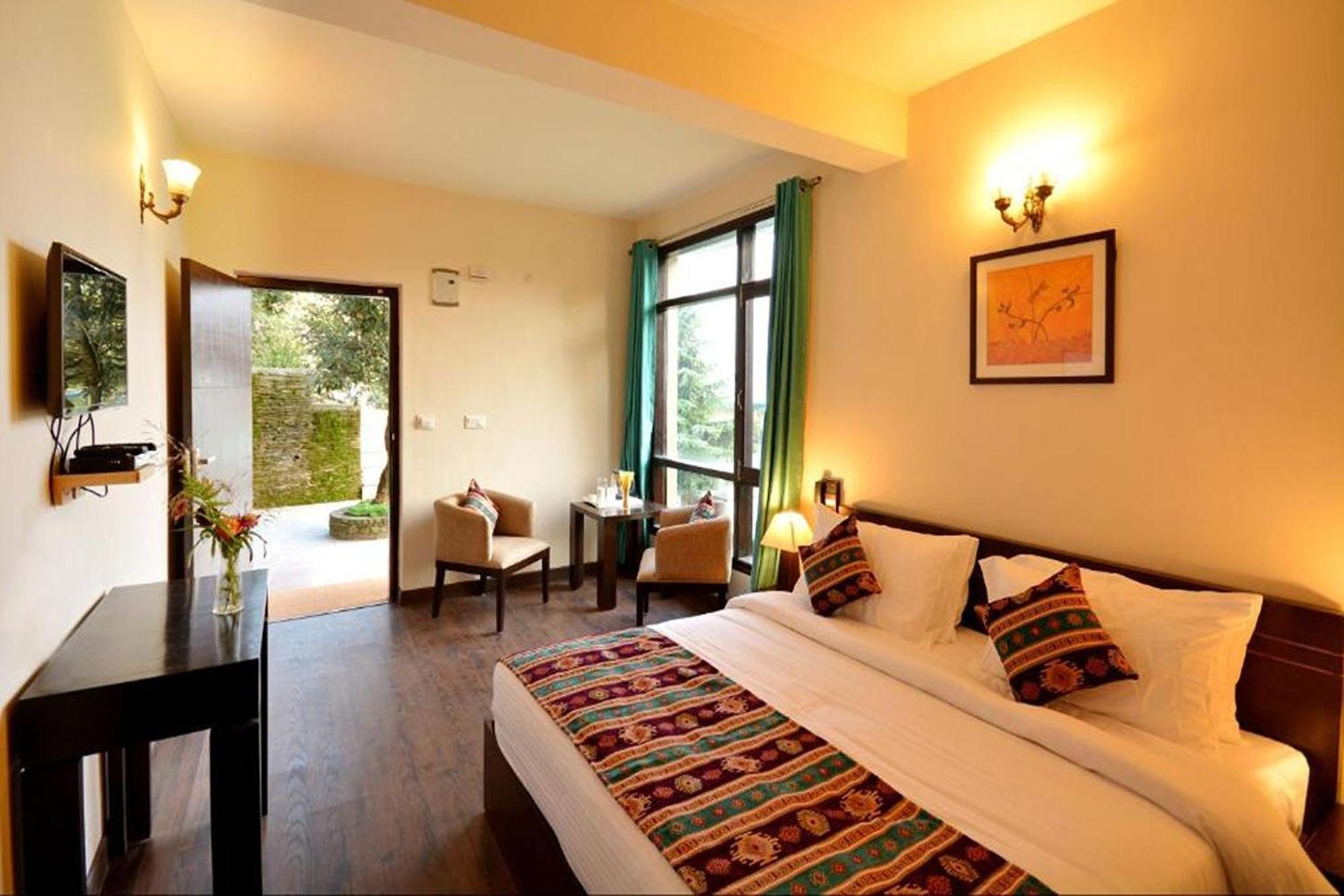 อนันต์ รสา บาย อาโมท Hotel Shitlakhet ภายนอก รูปภาพ